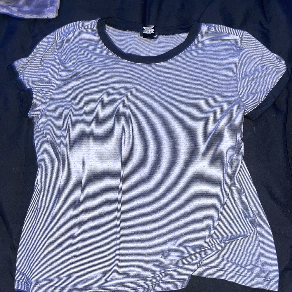 Black and white stripped short sleeve